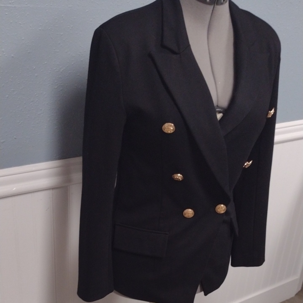 Attitude Unknown Chic Black Double-Breasted Blazer with Gold Accents - Picture 4 of 16